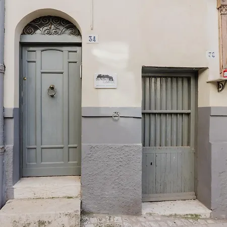 Apartament Beneath The Castle - Corleone